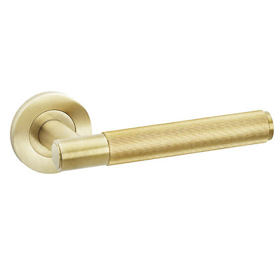 Alexander & Wilks Spitfire Reeded Door Handles On Round Rose, Satin Brass PVD - AW222SBPVD (sold in pairs) SATIN BRASS PVD